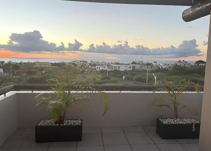 Stunning 3-Bedroom Apartment With Private Rooftop Terrace & Gorgeous Pool