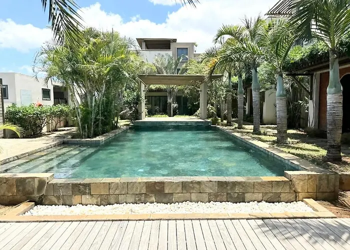 Stunning 3-Bedroom Apartment With Private Rooftop Terrace & Gorgeous Pool